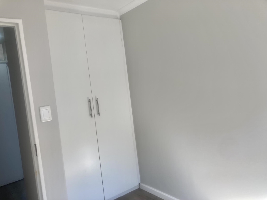 To Let 3 Bedroom Property for Rent in Muizenberg Western Cape